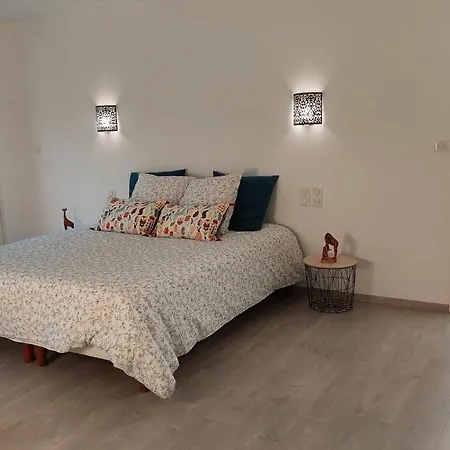 Villa Des Matefeux Avec Piscine Arnage