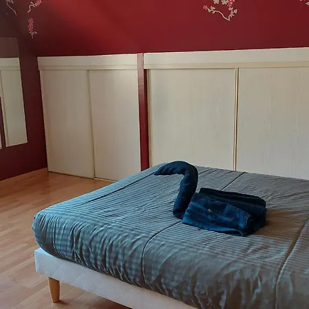 Des Matefeux Avec Piscine Villa